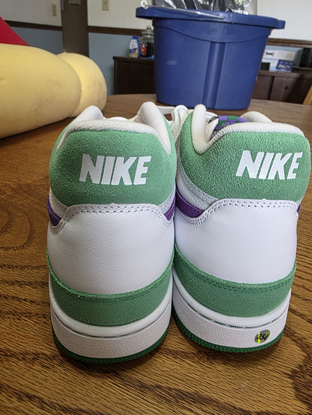 Nike Mac Attack Men’s White Sneakers Size 10.5 with Green & Purple  Brand New! - Picture 5 of 11